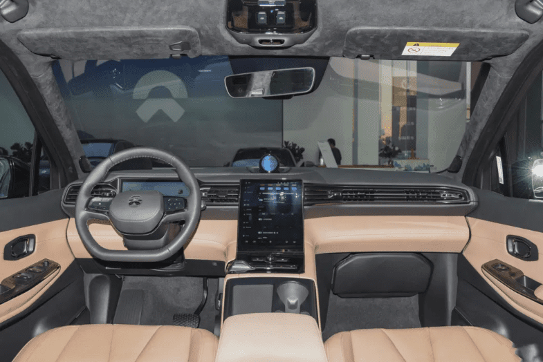 New Electric Car Nio Es8 Left-Hand 200 km/h New Energy Vehicle