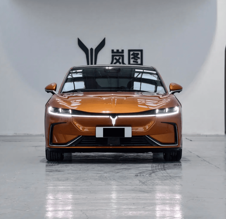Voyah Chasing Light Electric Car Max-Speed 210km New Energy Vehicle