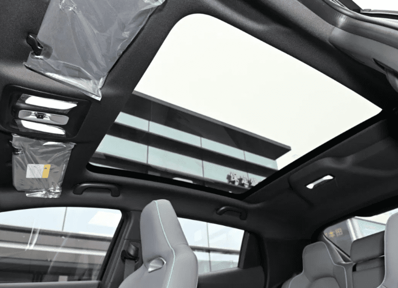 Changan Uni-T Gasoline Car Cheap Price with Good Quality SUV for Adults Car