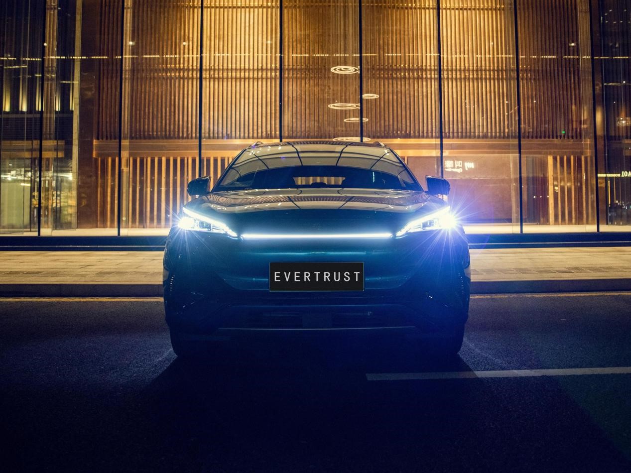 2023 Hot Sale Byd Yuan with Cheap Price LHD Pure Electric Car