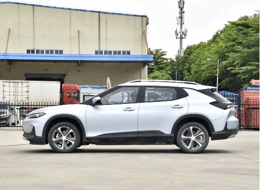 Chevrolet Menlo Cheap Price Electric Car 170km New Energy Vehicle