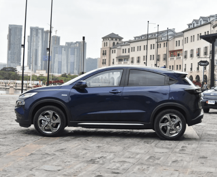 Dong Feng MNV Electric Car 5 Doors 5 Seats 140km Max Speed SUV Car