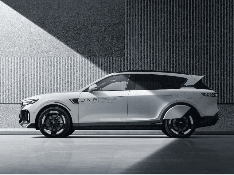 Electric Car Voyah Free New Energy Vehicle SUV Car with Good Price