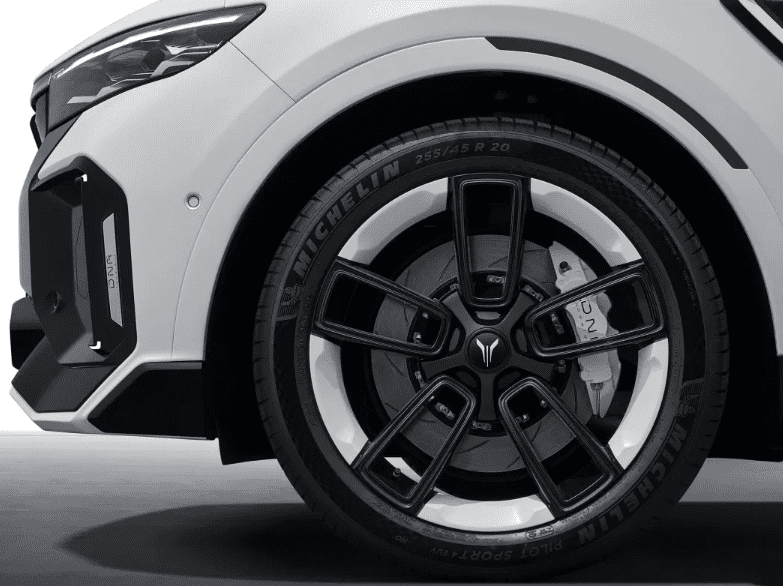 Electric Car Voyah Free New Energy Vehicle SUV Car with Good Price