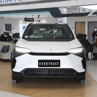 Hoyota SUV BZ4X 5 Doors 5 Seats Pure Energy Electric SUV