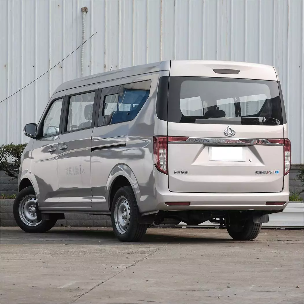 Popular China Brand Chang′an Kuayue Star V5 New Energy EV 410km for Passengers Electric Car