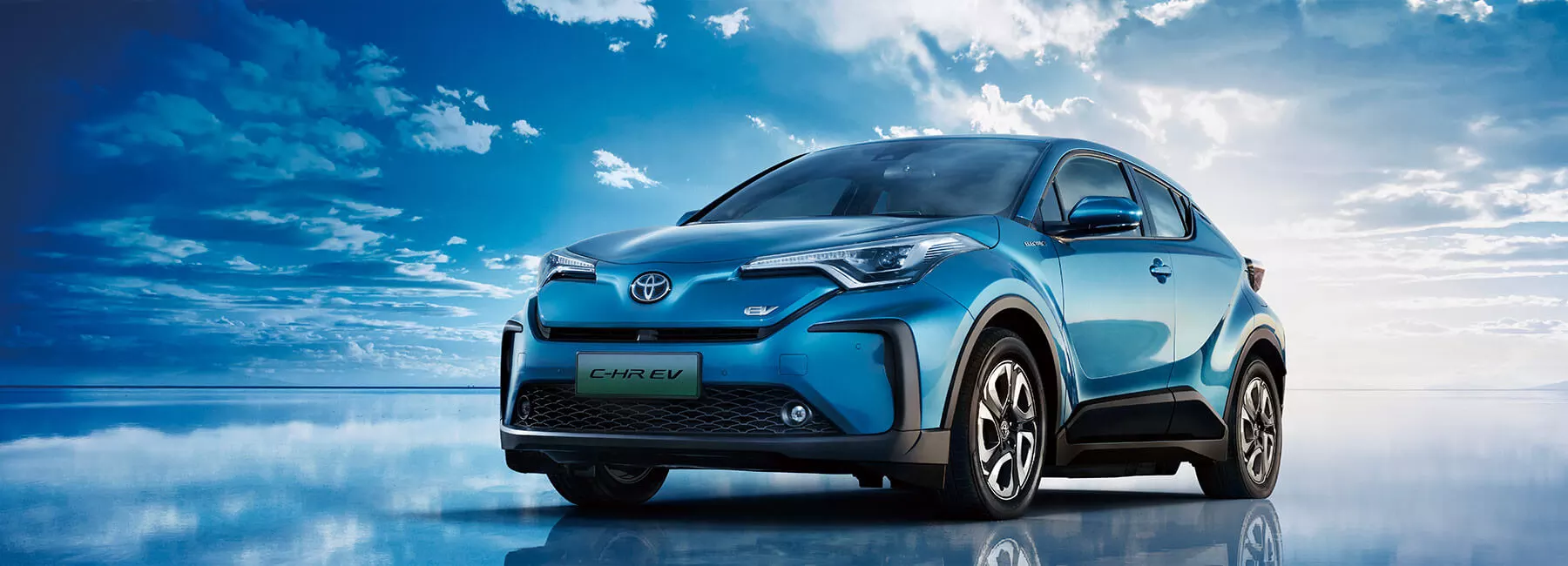 China Popular and Best-Seller GAC Toyota C-Hr New Energy Hev Electric Car