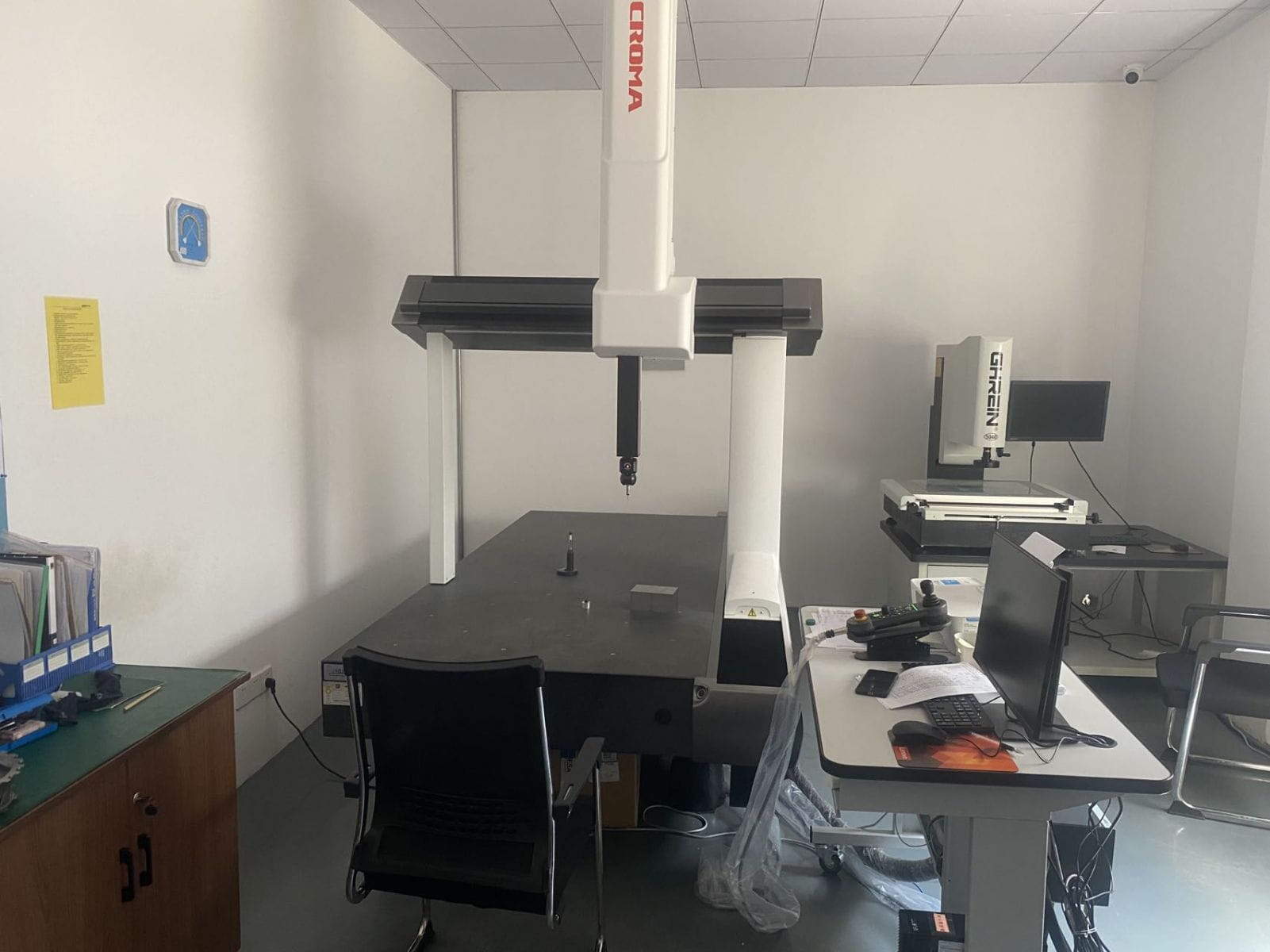 Three Coordinate Measuring Instrument