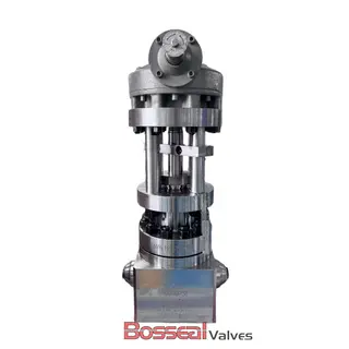 4-1/8 Inch Globe Valve, API 6A, AISI 4130/A694 F65, 15000 PSI