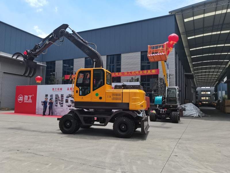 Brand New Hydraulic Tyre Excavators with Grab for Sale