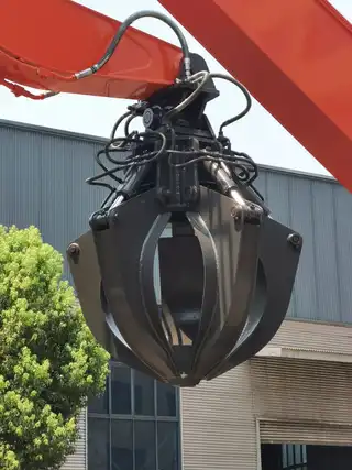 Wheeled Scrap Handler