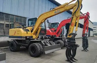 7.8 Tons Brand New Wheeled Log Grab Excavators for Sale