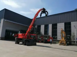 Ferrous Scrap Metal Handling Machine