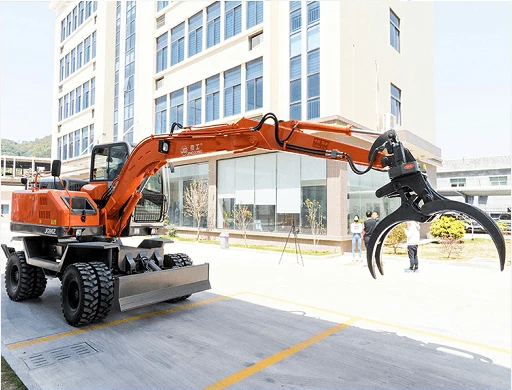 Wheeled Rotating Grabs Excavator