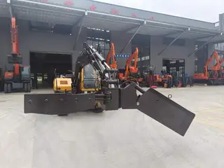 Ballast Bed Regulator Machine for Railway Maintenance