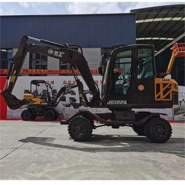 5 Ton Wheeled Type Mini Excavators for Sale