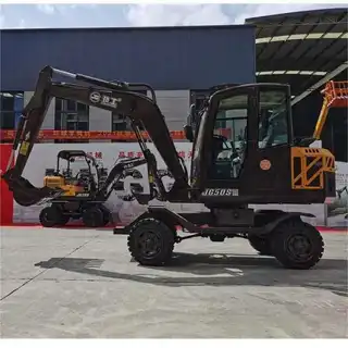 5 Ton Wheeled Type Mini Excavators for Sale