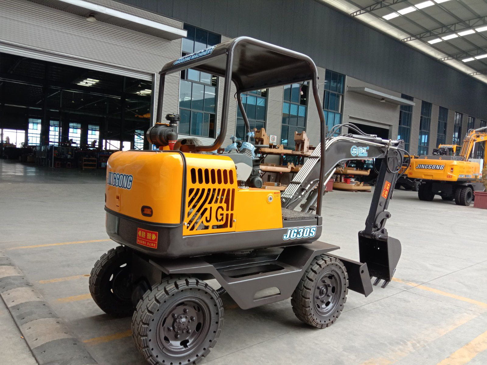 2.5 Ton Mini Wheeled Excavator