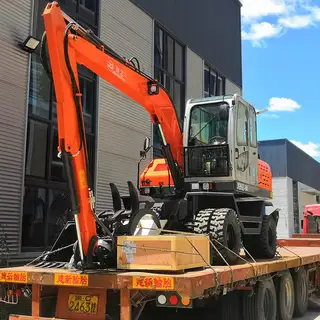 7.4 Tons Wheeled Excavator, Max Digging Depth 3250 mm
