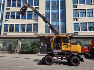 8.4 Ton Full Hydraulic Wheeled Excavators, Backet 0.3 m³