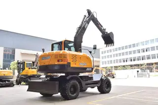 Wheeled Type Excavator with Automatic Transmission