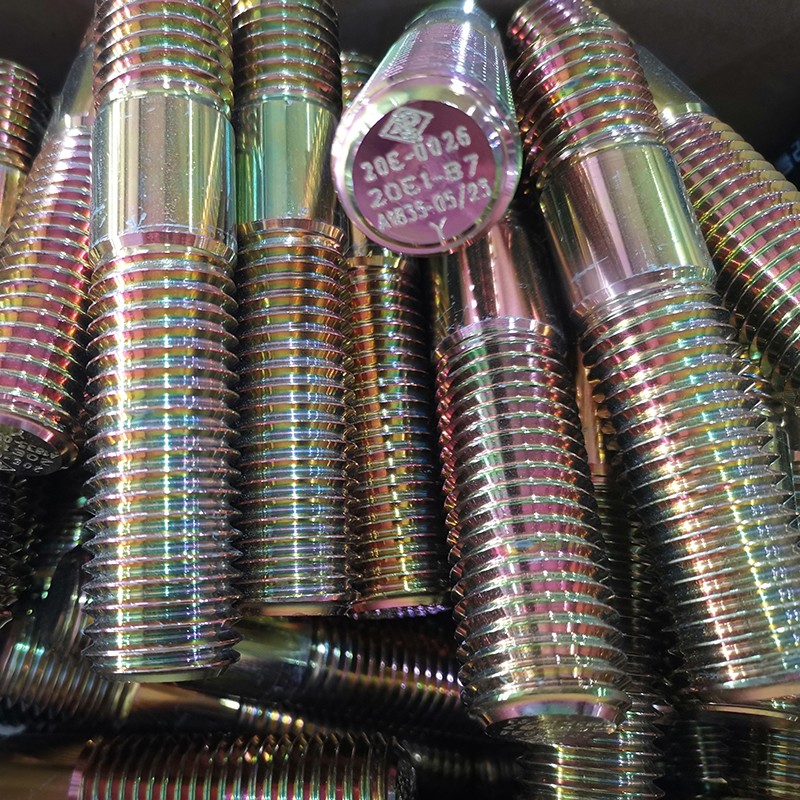 Yellow Zinc Coated Bolting, API 20E BSL 1, 1-1/8 Inch, 8UN