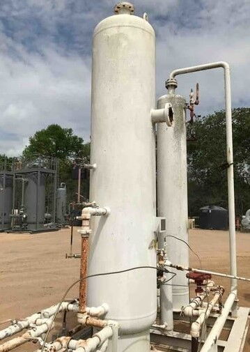 Vertical Three-Phase Separator Vertical Three-Phase Separator