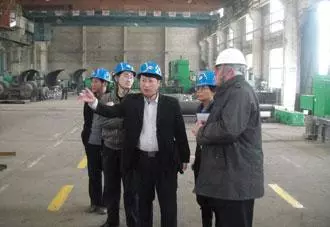 Russian customers came to our factory for Pharmaceutical tanks