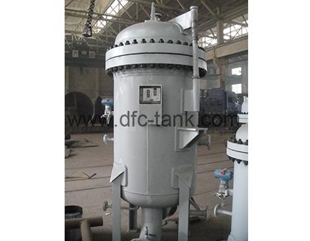 Reaction Feed Coalescer