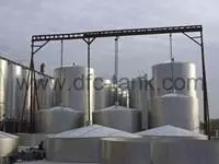 What should you choose between Stainless Steel storage tank and plastic tank?