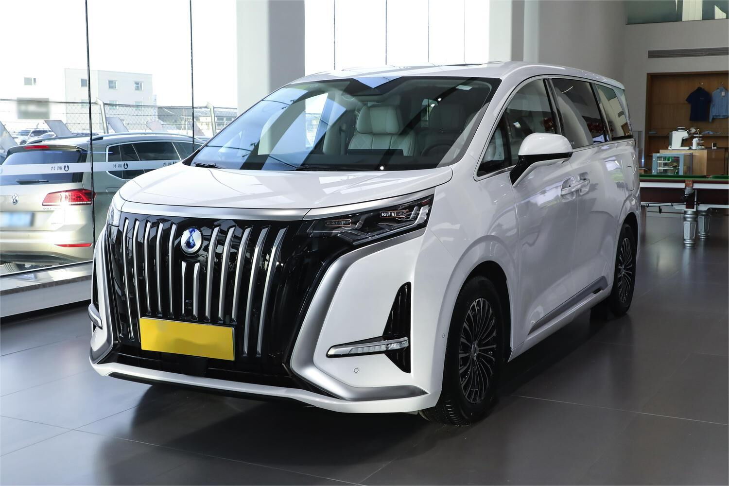 DENZA D9 EV 2024 600 4WD