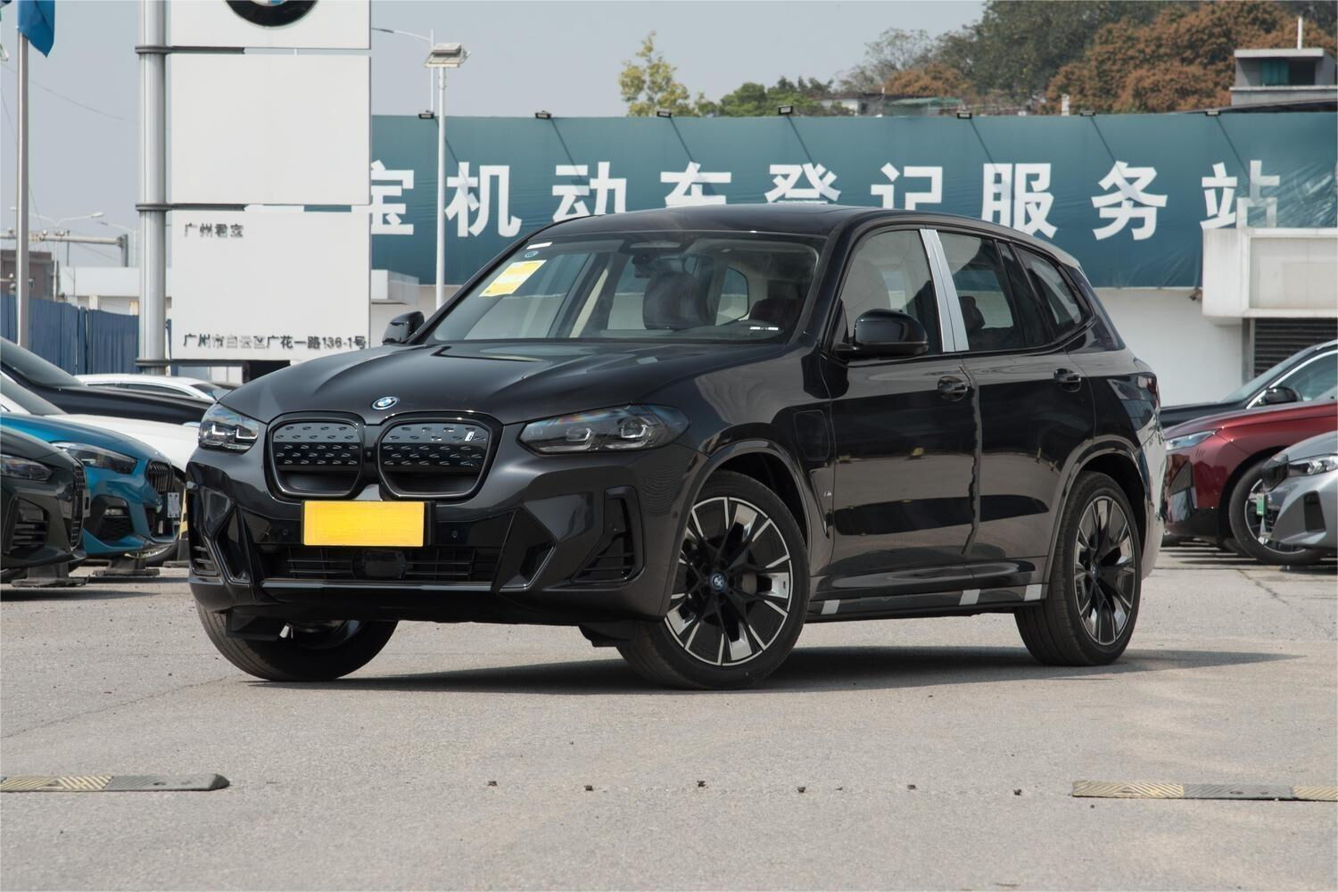 BMW iX3 ChuangLing 2023