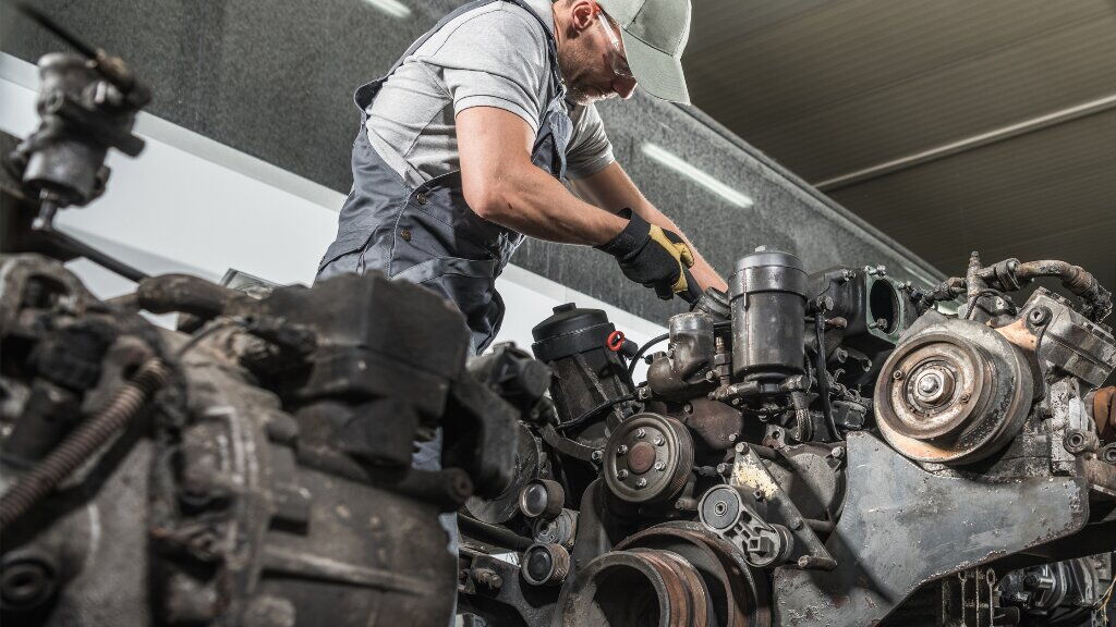 Maintaining Diesel Generator Maintaining Diesel Generator
