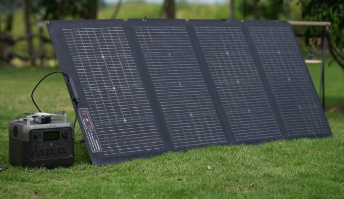 Can Solar Panels Be Connected to a Generator?