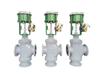 Pneumatic 3-Way Globe Control Valve, A216 WCC, 6 IN, 150 LB
