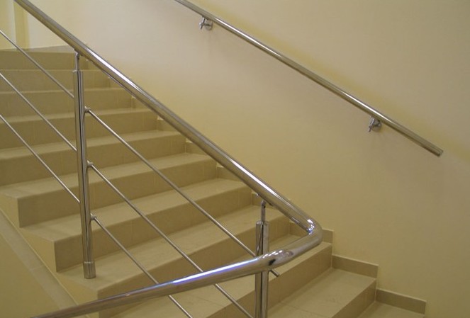Proyecto de Barandilla de Acero Inoxidable para Escalera Interior Moderna