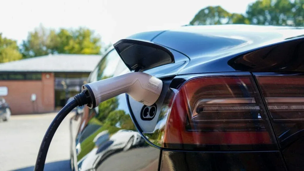 The Best EV Charging Solution for Workplace