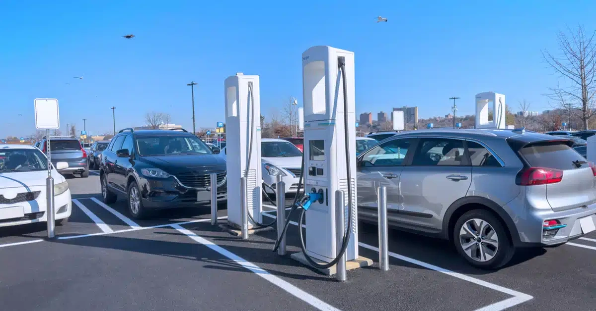 Commercial EV Charging Station Commercial EV Charging Station