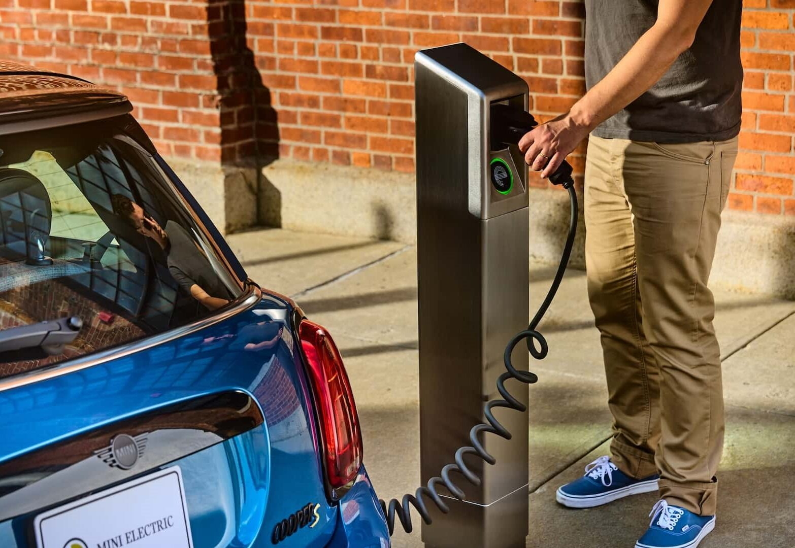 Curbside EV Charging Curbside EV Charging