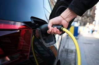 How Smart EV Charging Reduces Costs and Improves Grid Stability