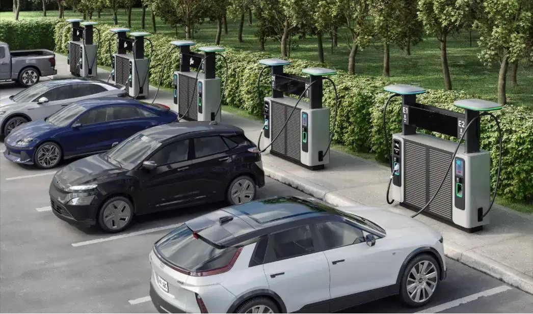 Ultra-Fast EV Charger Ultra-Fast EV Charger