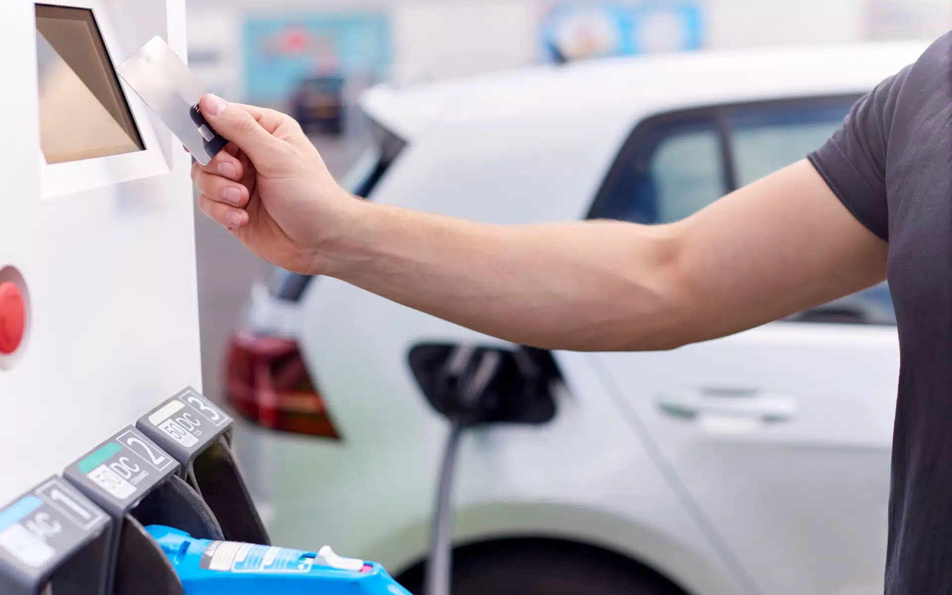 A Comprehensive Guide to Starting an EV Charging Business