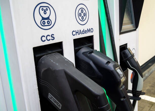 CCS vs. CHAdeMO