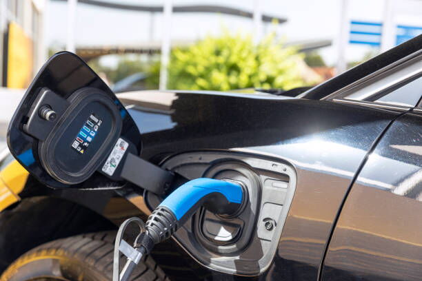 When is the Best Time to Charge Your Electric Car?