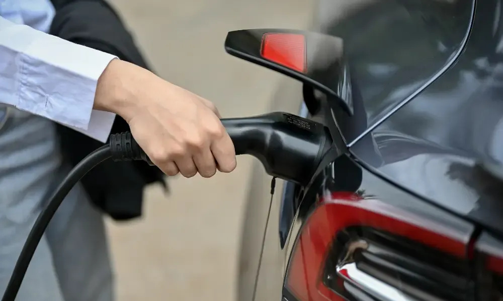 Dynamic Load Balancing in EV Chargers: Revolutionizing Electric Vehicle Charging