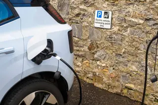 Understanding the Range of DC Chargers: Choosing the Right Power Level for Your EV Charging Needs