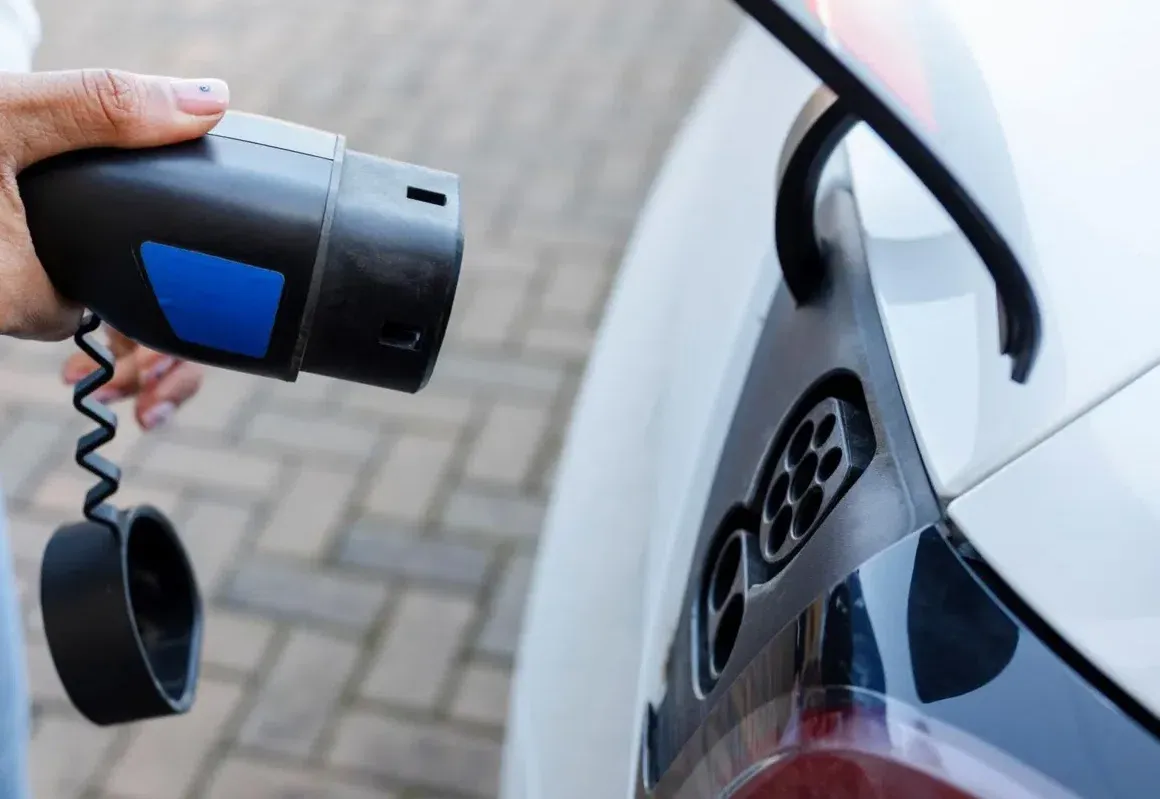 Vehicle-to-Grid (V2G) Technology: Revolutionizing Energy Management with Electric Vehicles