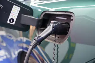 How Many Amps Are Required for a Level 2 EV Charging Station