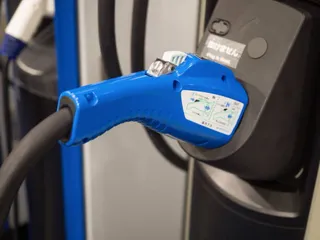 A Complete Guide to Level 2 EV Charger Installation for Homeowners