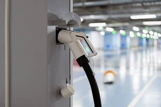How Liquid-Cooled DC EV Chargers Enable High-Power and Reliable EV Charging